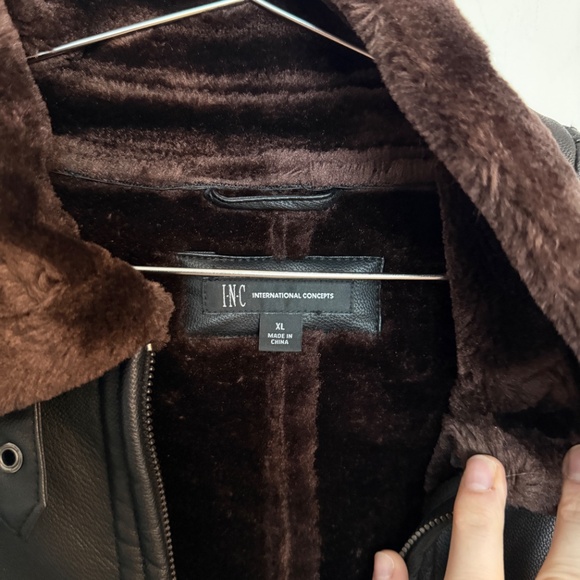 Leather jacket - Picture 4 of 5